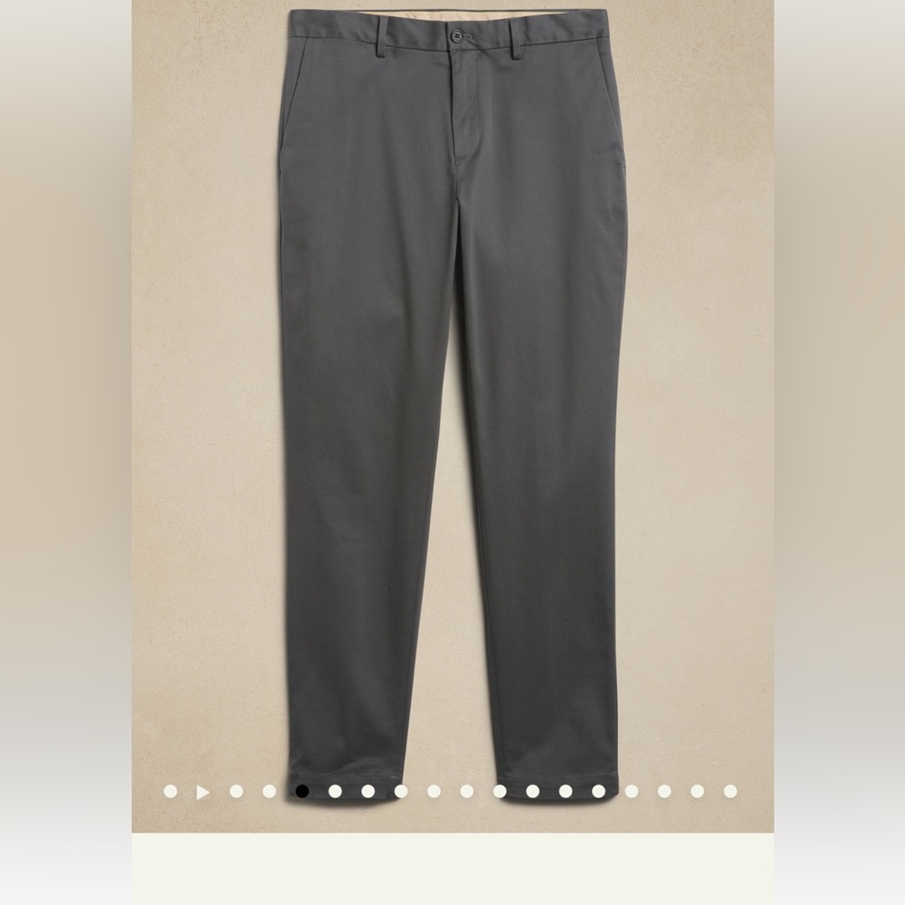 Banana Republic Men’s Rapid Movement Tapered Fit Chino in Gray.